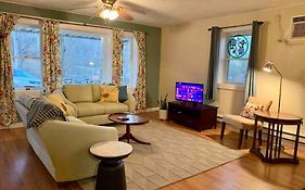 Peaceful Garden Oasis - 3 Miles To Downtown!